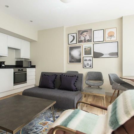 Апартаменты The Mayfair Parade - Trendy 1Bdr Лондон Экстерьер фото